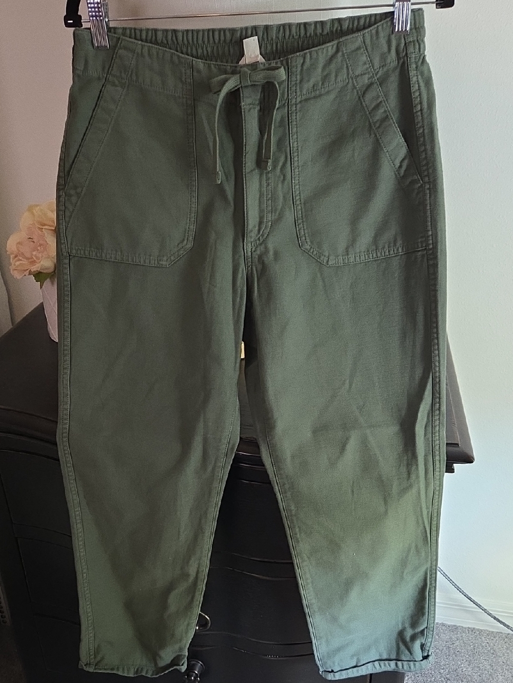 J Crew chino pants. Size Medium Petite.